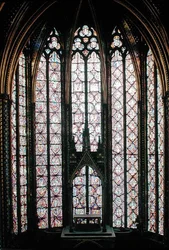 Le vitrail dans le chœur de la chapelle haute, 1246-48
