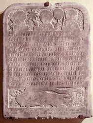 Pierre tombale de Nicolas Flamel, provenant à l