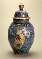 Vase, décoré de divinités marines, Nevers, début du 17ème siècle