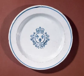 Assiette de cuisine de Versailles, manufacture de Saint-Cloud