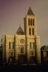 Vue de la façade ouest, commencée c.1135