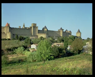 Vue des murs de la ville