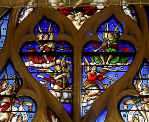 Fenêtre représentant des Anges Musiciens, Trompette, Harpe, Flûte, Orgue