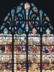 Vitrail représentant des scènes de la vie de Saint Étienne et Saint Laurent, de la Chapelle Bonne-Mort