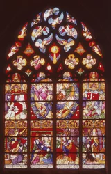 Vitrail représentant des scènes de la Vie de la Vierge