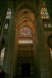 Fenêtre représentant le transept sud