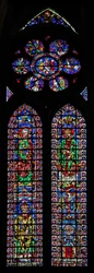Fenêtre w102 représentant Saint Pierre et Saint André; la cathédrale de Soissons et un évêque; dans la rose des scènes de la vie de Saint Pierre