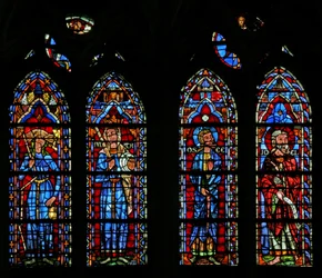 Fenêtre w103 représentant la Synagogue, Judith, les prophètes Osée et Joël