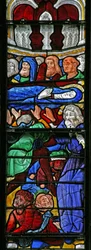 Fenêtre w4 représentant les funérailles de la Vierge Marie; tentative de renverser le cercueil