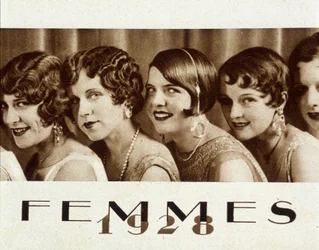 Femmes portant les cheveux des garçons - dans «Vu»