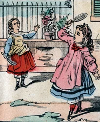 Jeunes filles jouant au volant, ancien jeu semblable au badminton - image d