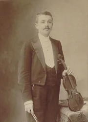 Portrait du violoniste et compositeur Henri Marteau