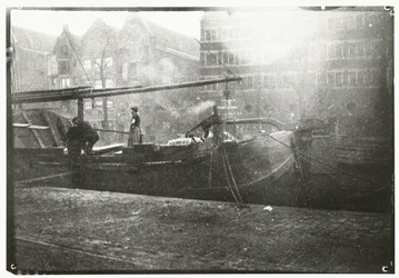Entrepôts gouvernementaux sur le Brouwersgracht à Amsterdam