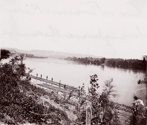Vue sur la rivière Tennessee en direction de Chattanooga, vers 1864
