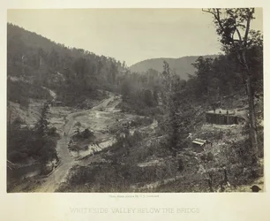 Vallée de Whiteside sous le pont, 1864