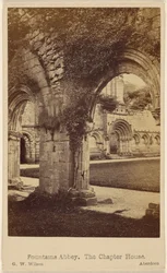 Abbaye de Fountains. La salle capitulaire.