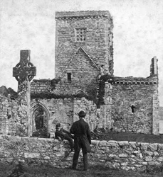 Ruines de la cathédrale et croix de Saint-Martin, Iona, Argyll et Bute, Écosse, fin du 19e siècle