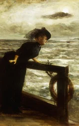 Dame en noir près de la mer