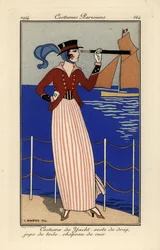 Femme en tenue de yachting tenant une longue-vue