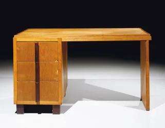 Bureau, vers 1930