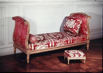 Canapé appartenant à Louis XVI (1754-93) 1774-91