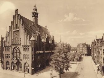 New Town Hall, Lindener Marktplatz, Hanover (b/w photo)