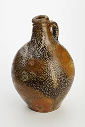 Bouteille de Cologne décorée d