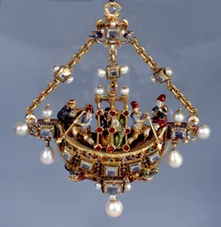 Art allemand : pendentif en forme de bateau