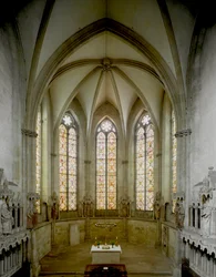 Art gothique : Vue intérieure de la cathédrale Saint-Pierre-et-Saint-Paul