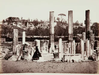Le Temple de Sérapis à Pouzzoles, Naples