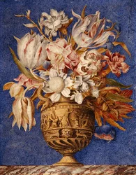 Fleurs dans un vase sur un rebord de marbre