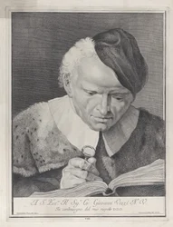 Homme avec un chapeau lisant un livre avec une loupe, 1743