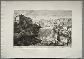 Veduta della Cascata Principale del Fiume Aniene nelle città di Tivoli