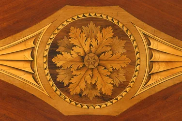 Détail du dessus de table (détail)