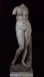 Aphrodite debout nue, alexandrine, vers 336-30 av. J.-C.
