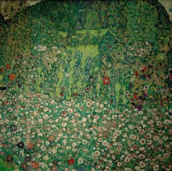 Paysage de jardin avec sommet de montagne