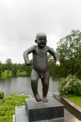 « Sinnatageen », garçon en colère, sculpture du parc Frogner, Oslo, Norvège