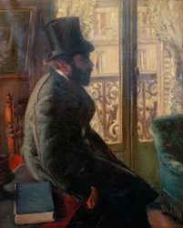 Homme en chapeau haut de forme, assis près de la fenêtre