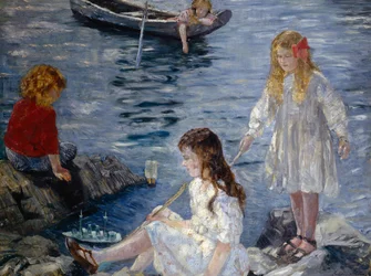 Filles jouant à la plage