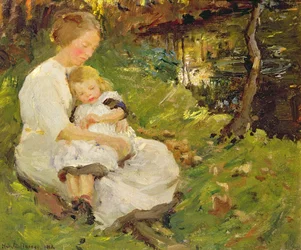 Mère et enfant dans un paysage boisé
