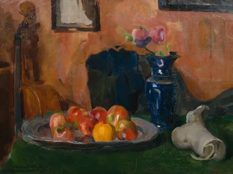 Nature morte avec plat de fruits