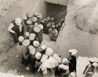 Fermeture de la tombe de Toutankhamon, Vallée des Rois, février 1923