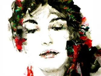 Femme sereine aux fleurs