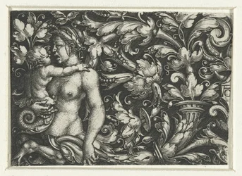Ornement avec des rinceaux et une triton femelle avec un enfant