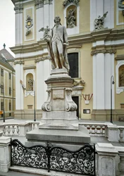 Monument en hommage au compositeur autrichien Franz Joseph Haydn (1732-1809) réalisé par Heinrich Nitter (1844-1892) 1887. Vienne, Autriche