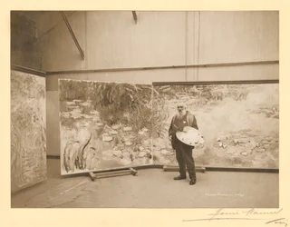 Claude Monet (1840-1926) devant ses peintures 