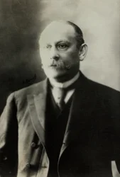 Portrait of the Marquis de Segur (photo)