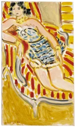 Jeune femme sur un canapé