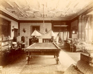 La salle de billard à Ascott House, Buckinghamshire, 1889