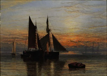 Navigation sur une mer calme au crépuscule